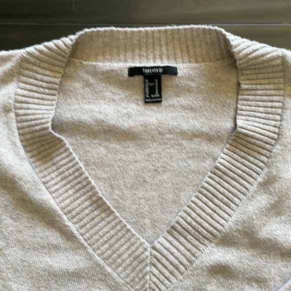 Forever 21 Women Tunic Oversized V-Neck Long Sleeve Sweater Size Medium - Picture 4 of 8